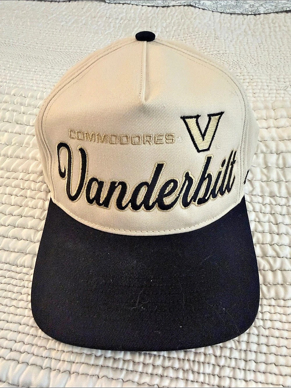 '47 Brand Vanderbilt Commodores Script Snapback Hat Cream & Black Like New